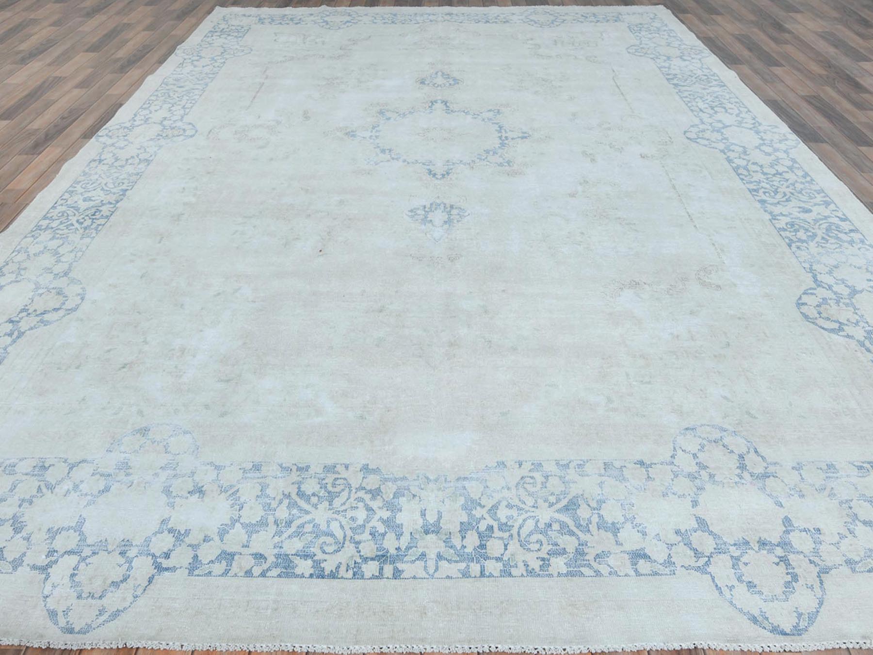 Kerman Vintage hand-knotted worn wool rug in Blue & Navy Blue, 9'7" x 13'10" — SKU O081617 (view 2)
