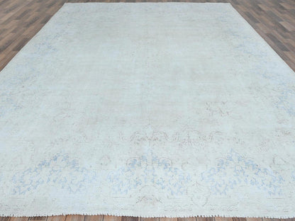 Ivory 9'10" x 13'7" Vintage Hand knotted Wool Rug - Sku: O081623