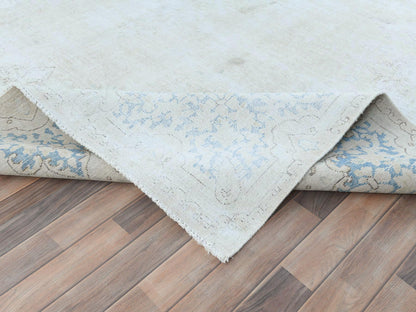 Kerman Vintage hand-knotted worn wool rug in Ivory & Navy Blue, 9'10" x 13'7" — SKU O081623 (view 6)