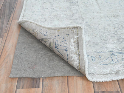 Kerman Vintage hand-knotted worn wool rug in Ivory & Brown, 9'7" x 12'6" — SKU O081624 (view 4)