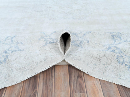 Kerman Vintage hand-knotted worn wool rug in Ivory & Navy Blue, 9'7" x 12'10" — SKU O081625 (view 5)