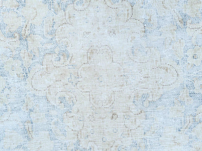 Kerman Vintage hand-knotted worn wool rug in Ivory & Denim Blue, 8'2" x 13' — SKU O081629 (view 8)