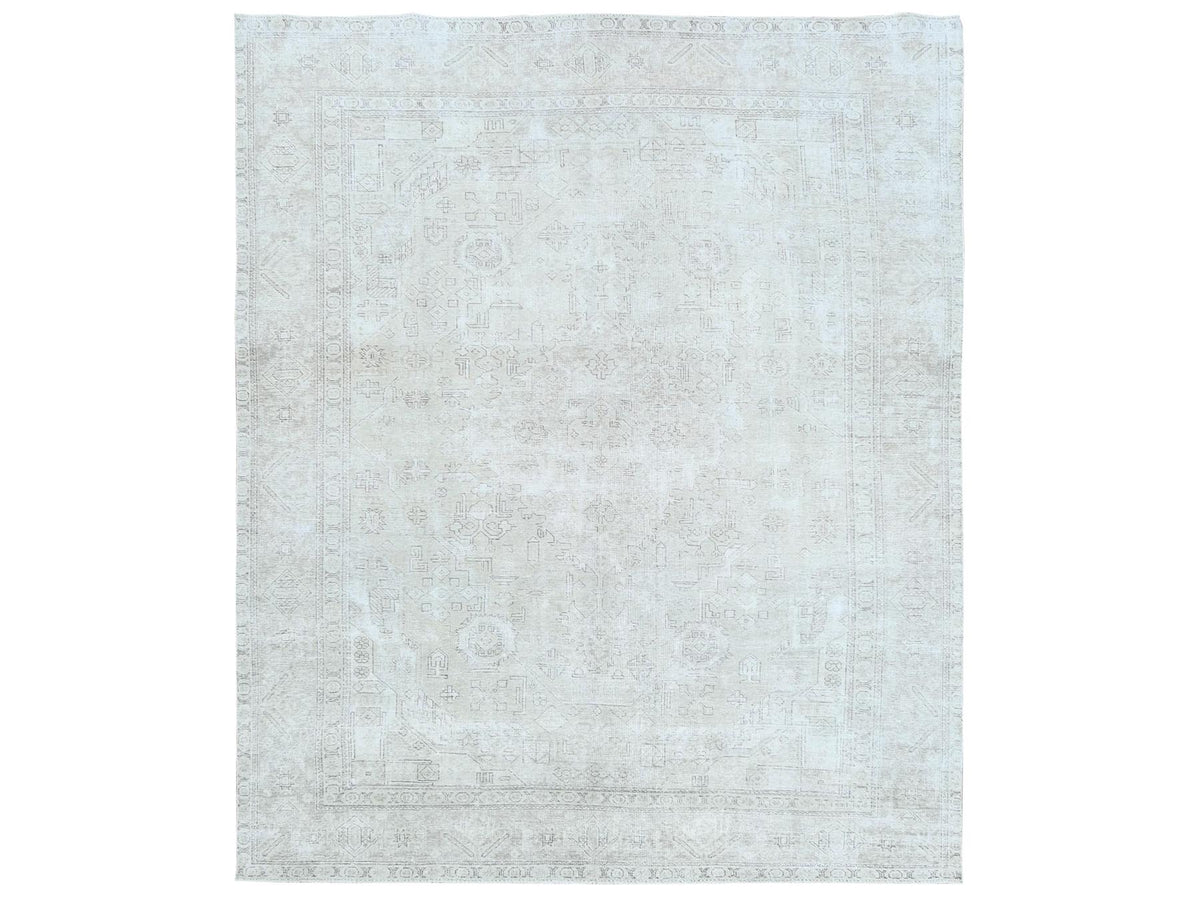 Tabriz Vintage hand-knotted worn wool rug in Ivory, 9'6" x 12'7" — SKU O081678