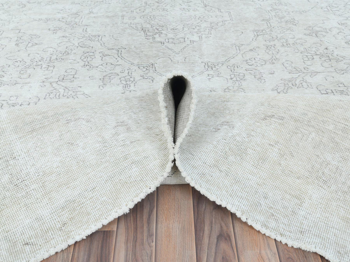 Tabriz Vintage hand-knotted worn wool rug in Ivory, 9'3" x 13' — SKU O081688 (view 5)
