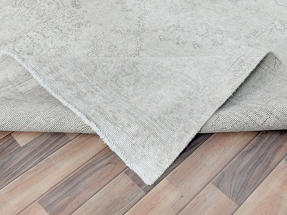 Tabriz Vintage hand-knotted worn wool rug in Ivory, 6'2" x 10'3" — SKU O081707 (view 7)