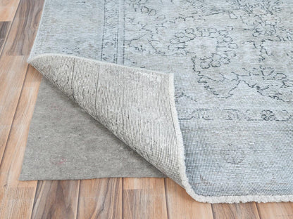 Tabriz Vintage hand-knotted worn wool rug in Ivory, 7'7" x 10'10" — SKU O081713 (view 4)