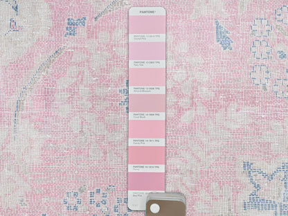 Kerman Persian hand-knotted worn wool rug in Pink & Blue, 8'5" x 11'9" — SKU O081930 (view 7)