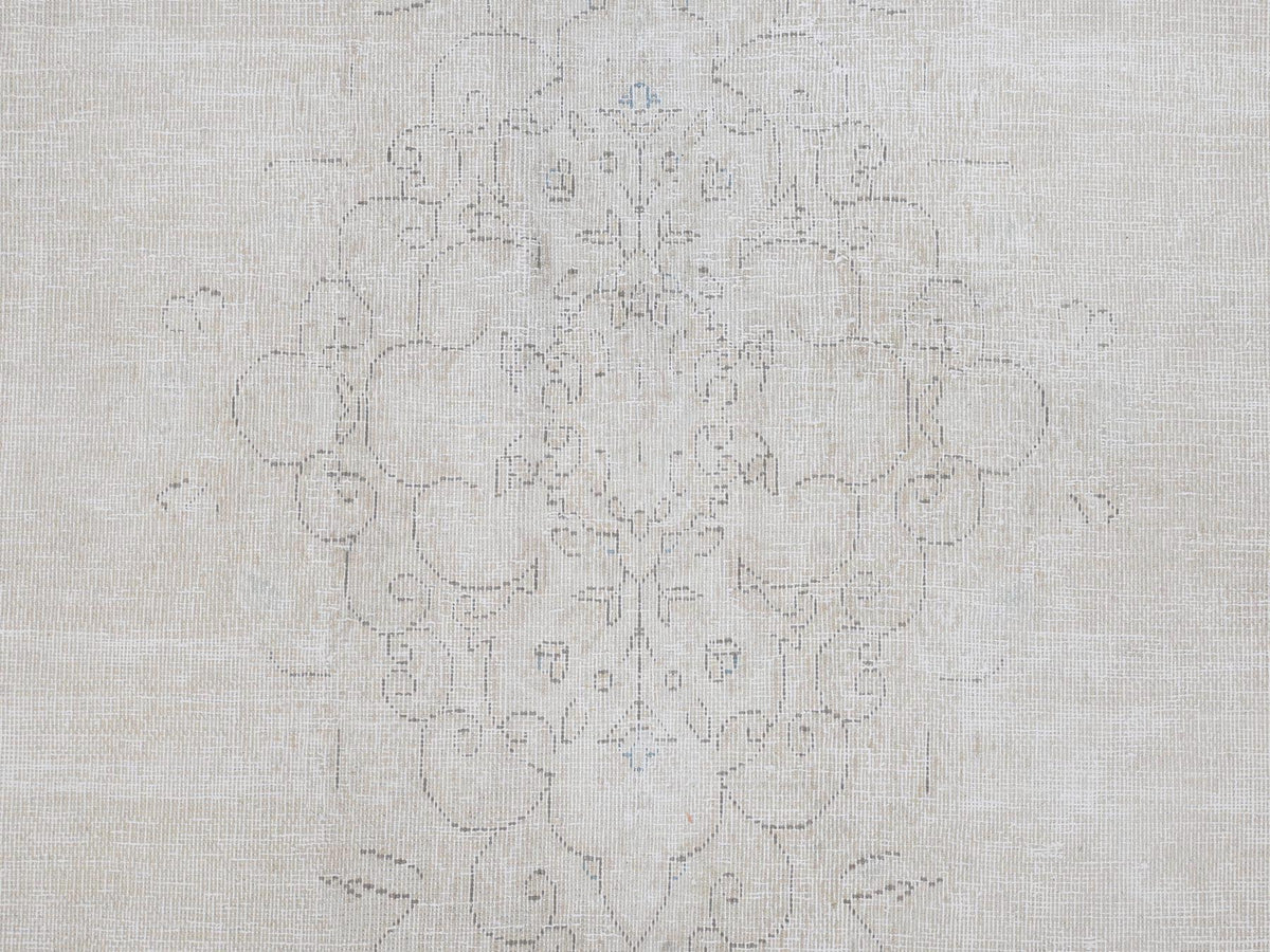 Kerman Persian hand-knotted worn wool rug in Ivory & Blue, 7' x 10' — SKU O081940 (view 9)