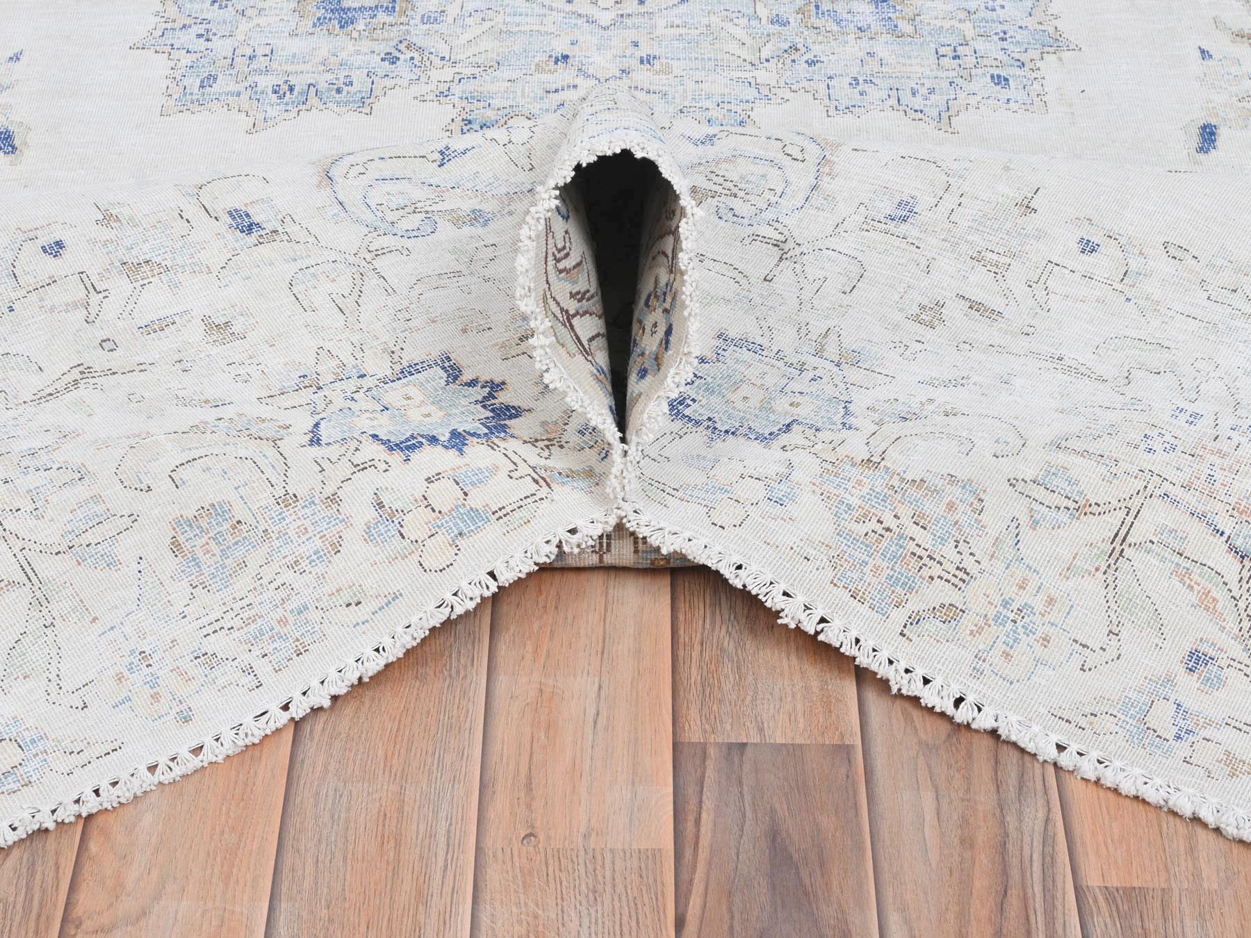 Kerman Persian hand-knotted worn wool rug in Ivory, 6'9" x 10'1" — SKU O081941 (view 6)