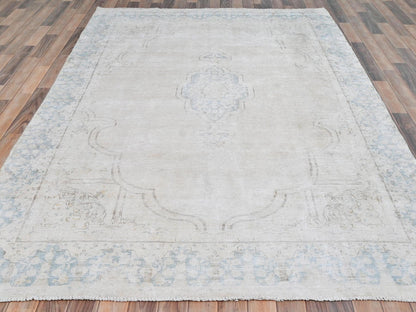 Kerman Persian hand-knotted worn wool rug in Ivory & Blue, 6'3" x 9'6" — SKU O081943 (view 3)
