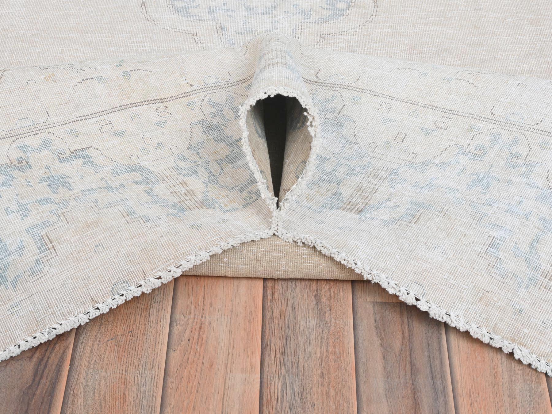 Kerman Persian hand-knotted worn wool rug in Ivory & Blue, 6'3" x 9'6" — SKU O081943 (view 6)