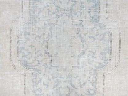 Kerman Persian hand-knotted worn wool rug in Ivory & Blue, 6'3" x 9'6" — SKU O081943 (view 9)
