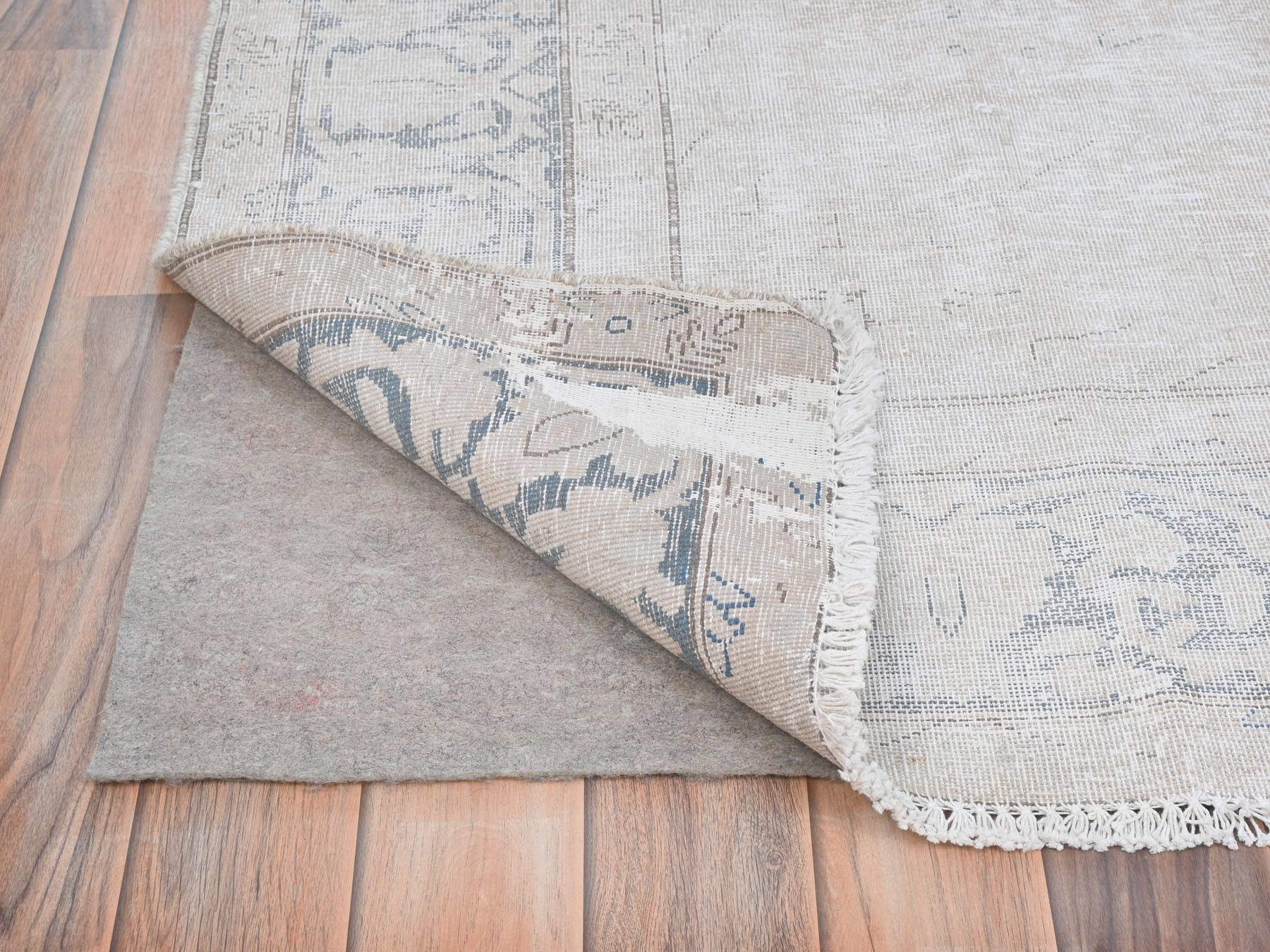 Kerman Persian hand-knotted worn wool rug in Ivory, 6'4" x 9'3" — SKU O081944 (view 5)