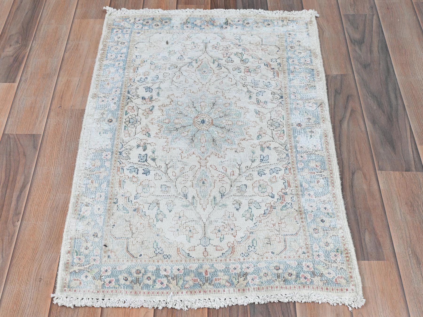 Kerman Vintage hand-knotted worn wool rug in Ivory & Blue, 1'10" x 2'10" — SKU O081970 (view 2)