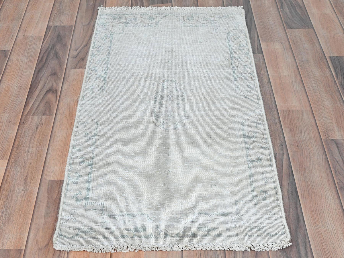 Kerman Vintage hand-knotted worn wool rug in Ivory, 1'9" x 3'6" — SKU O081977 (view 2)