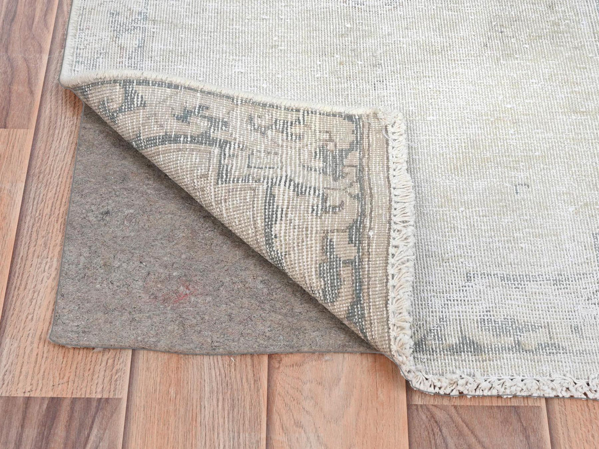 Kerman Vintage hand-knotted worn wool rug in Ivory, 1'9" x 3'6" — SKU O081977 (view 3)