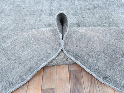 Tabriz Vintage hand-knotted wool rug in Gray, 9'5" x 12'2" — SKU O082097 (view 5)