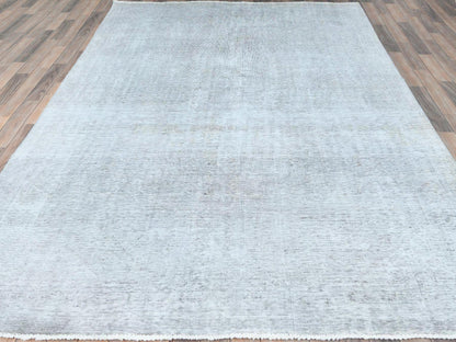 Tabriz Vintage hand-knotted wool rug in Gray, 7' x 10'2" — SKU O082105 (view 2)