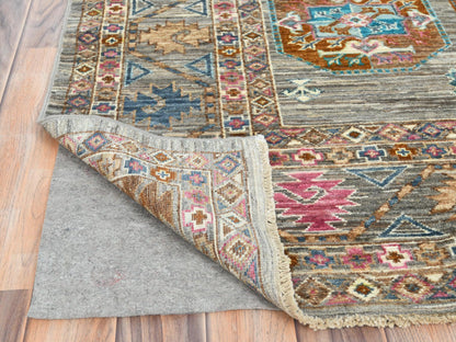 Kazak Kazak hand-knotted wool rug in Gray, 7'10" x 10'1" — SKU O082297 (view 4)