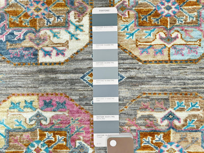 Kazak Kazak hand-knotted wool rug in Gray, 7'10" x 10'1" — SKU O082297 (view 7)