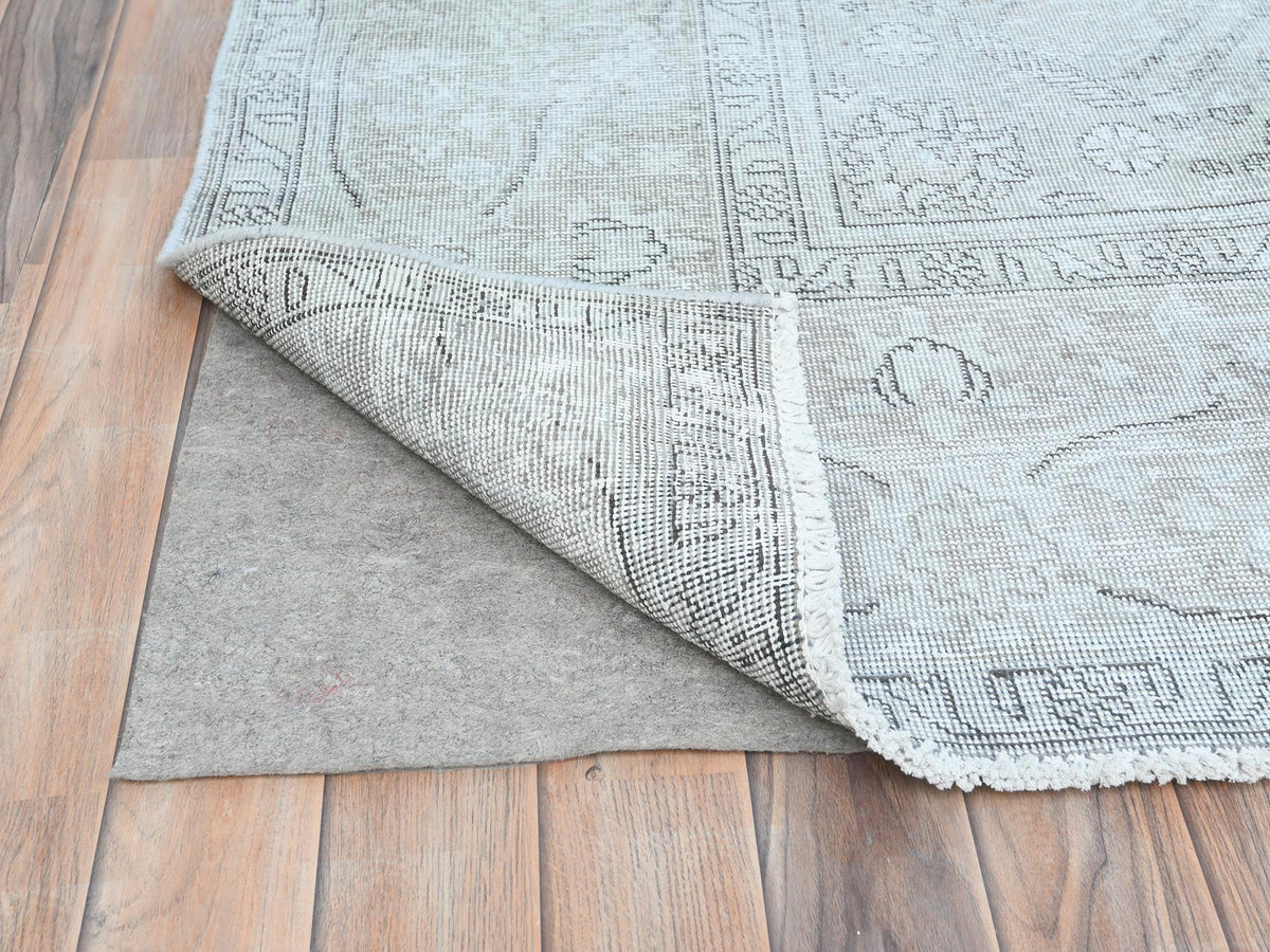 Tabriz Vintage hand-knotted wool rug in Gray, 9'4" x 12'3" — SKU O082340 (view 4)
