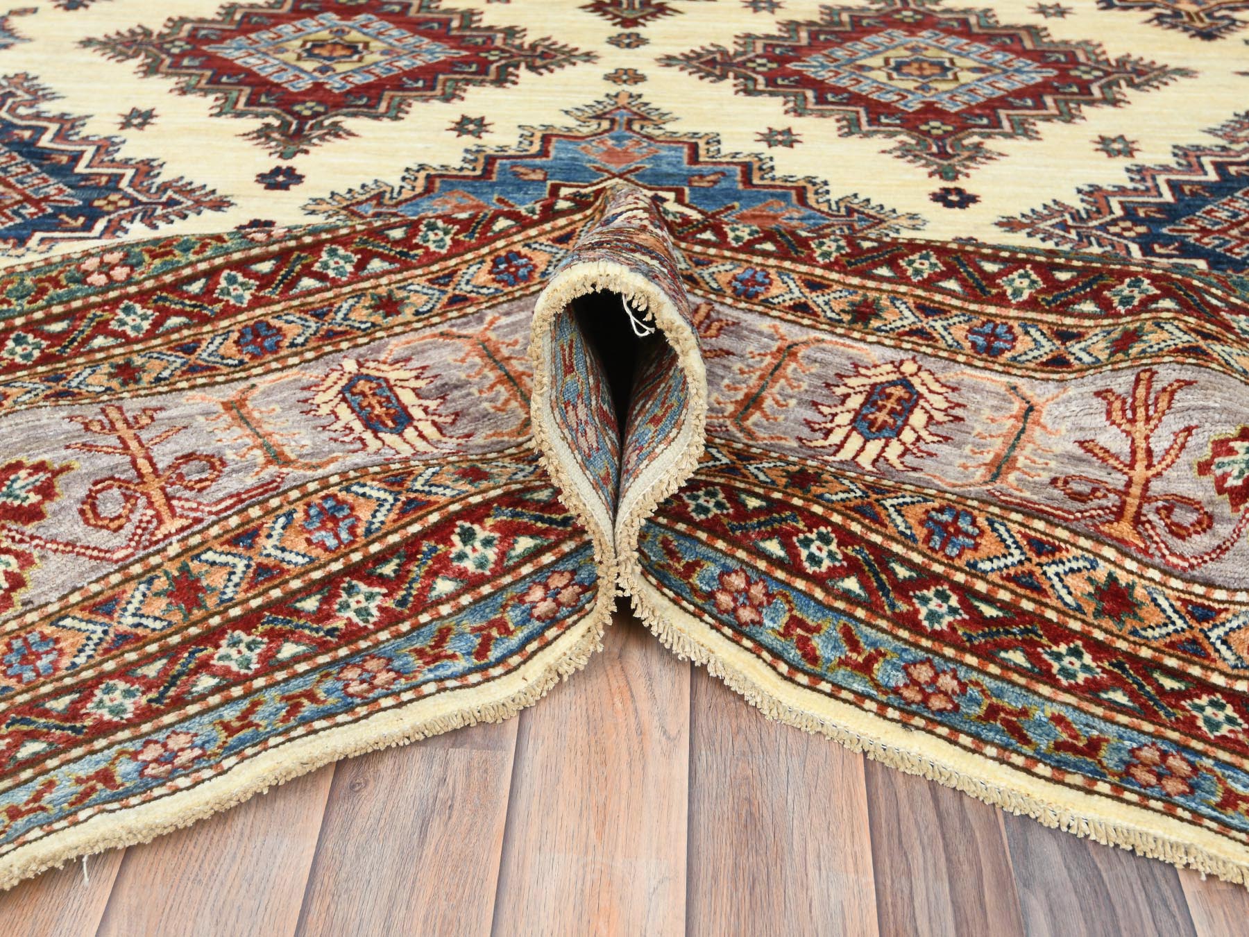 Kazak Kazak hand-knotted wool rug in Ivory & Beige, 9'3" x 12' — SKU O082380 (view 5)