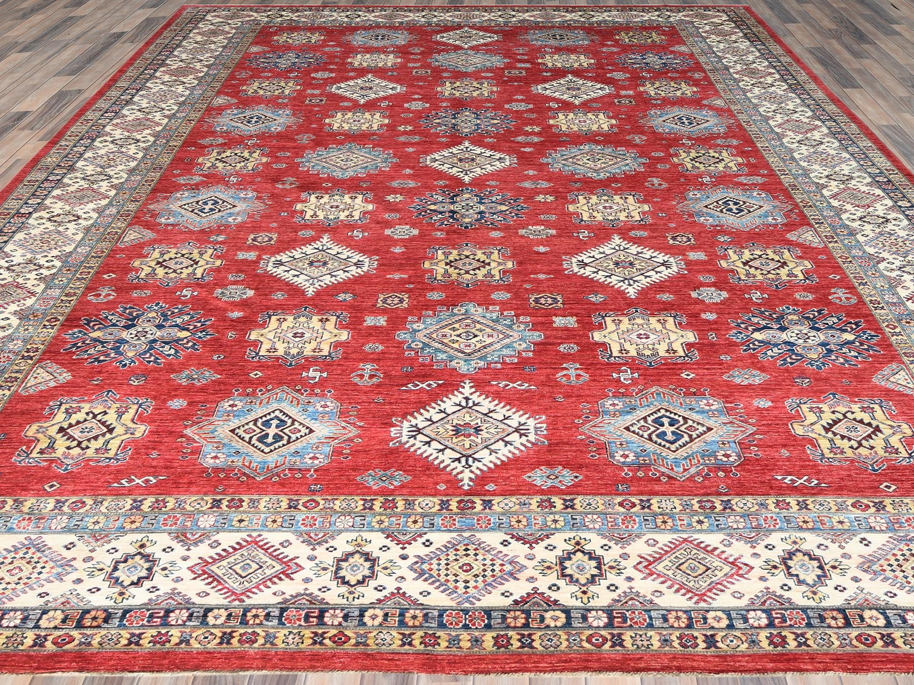 Kazak Kazak hand-knotted wool rug in Red & Ivory, 12'1" x 16' — SKU O082528 (view 3)
