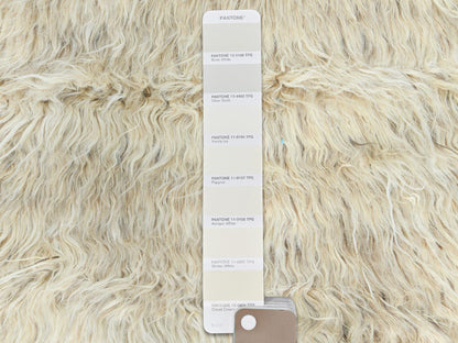 Modern / Contemporary hand-knotted wool runner in Beige, 2'7" x 10'1" — SKU O082573 (view 4)