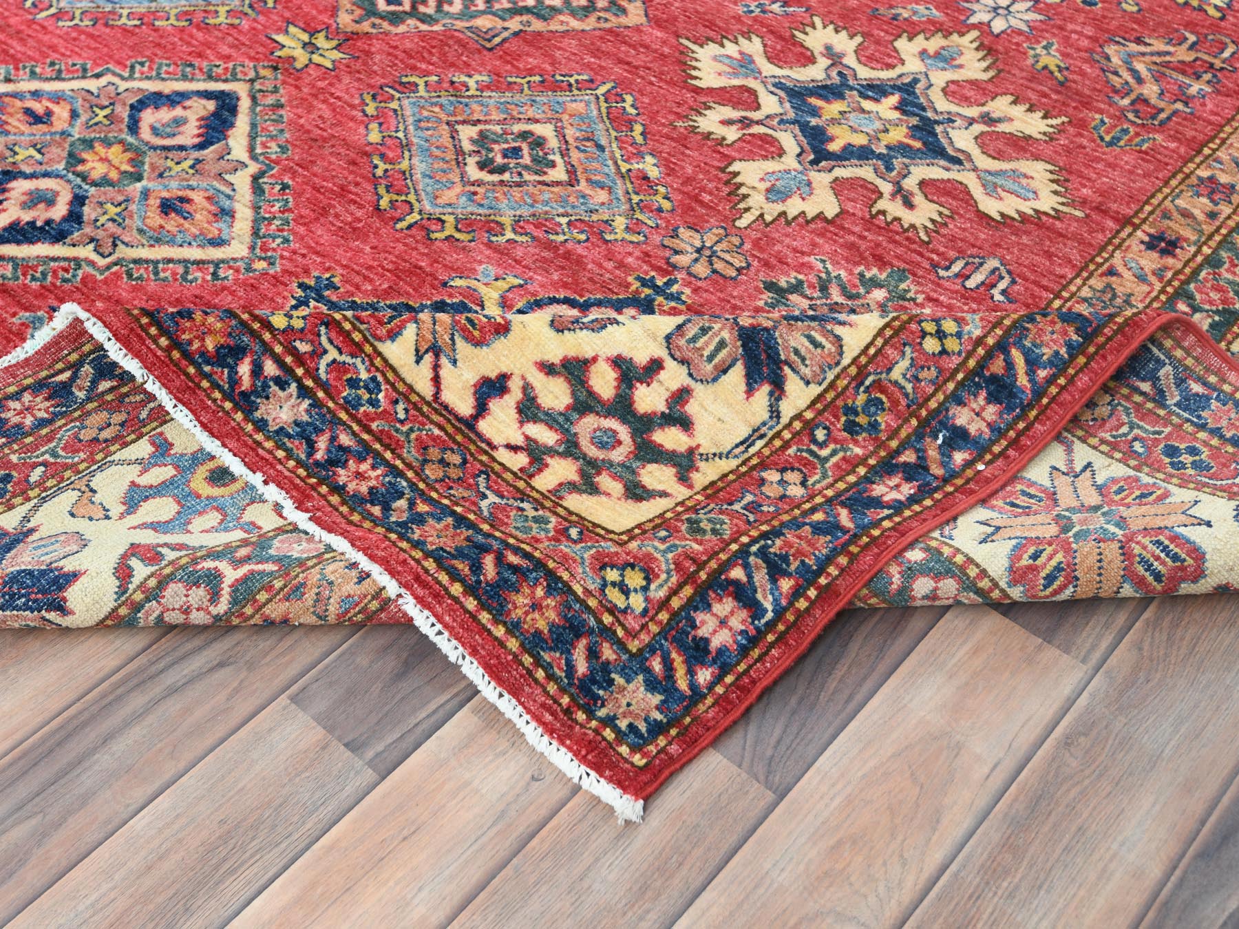 Kazak Kazak hand-knotted wool rug in Red & Ivory, 7'10" x 10'6" — SKU O082640 (view 6)