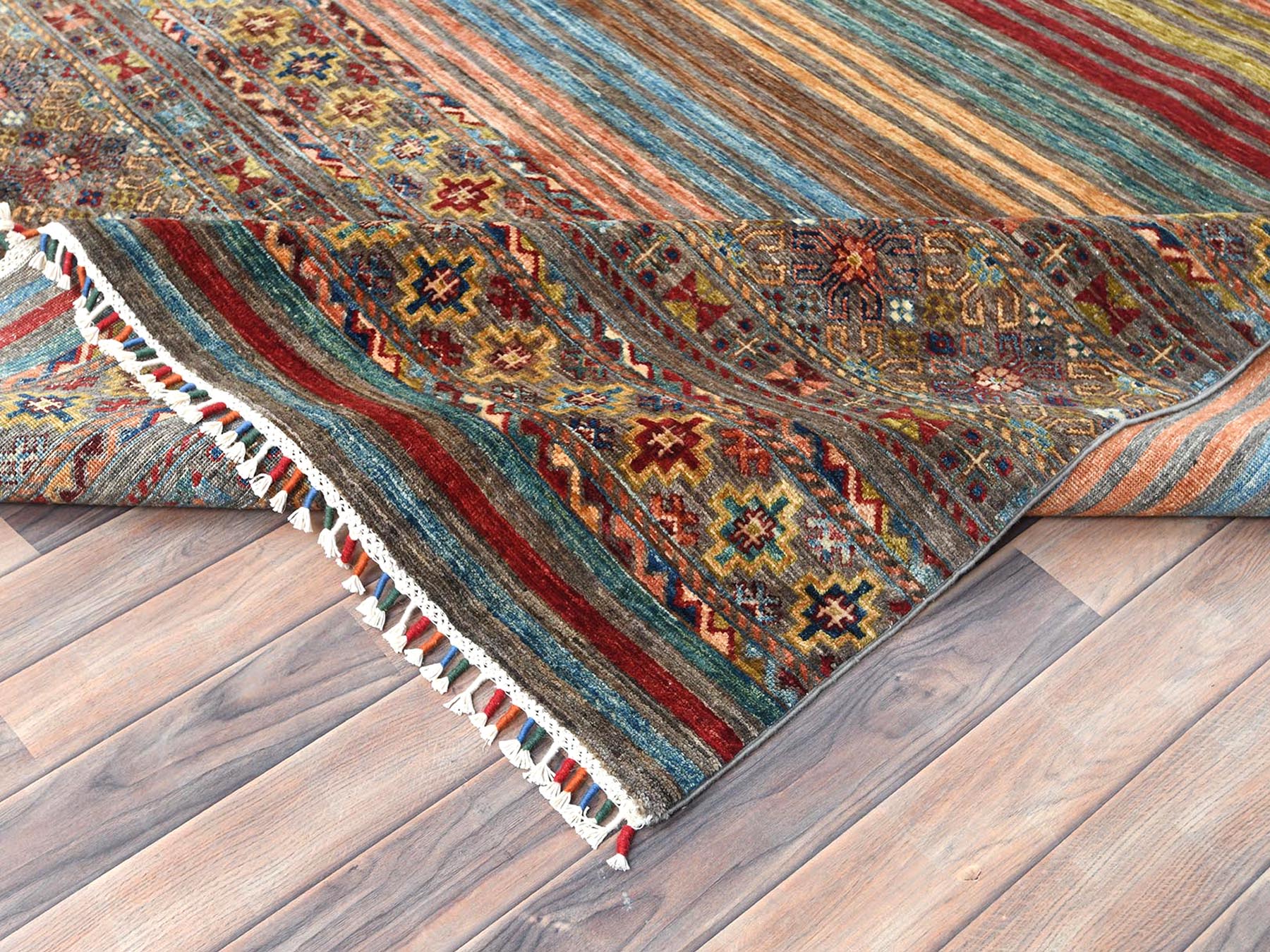 Kazak Kazak hand-knotted wool rug in Red, 9'10" x 13'2" — SKU O082687 (view 6)