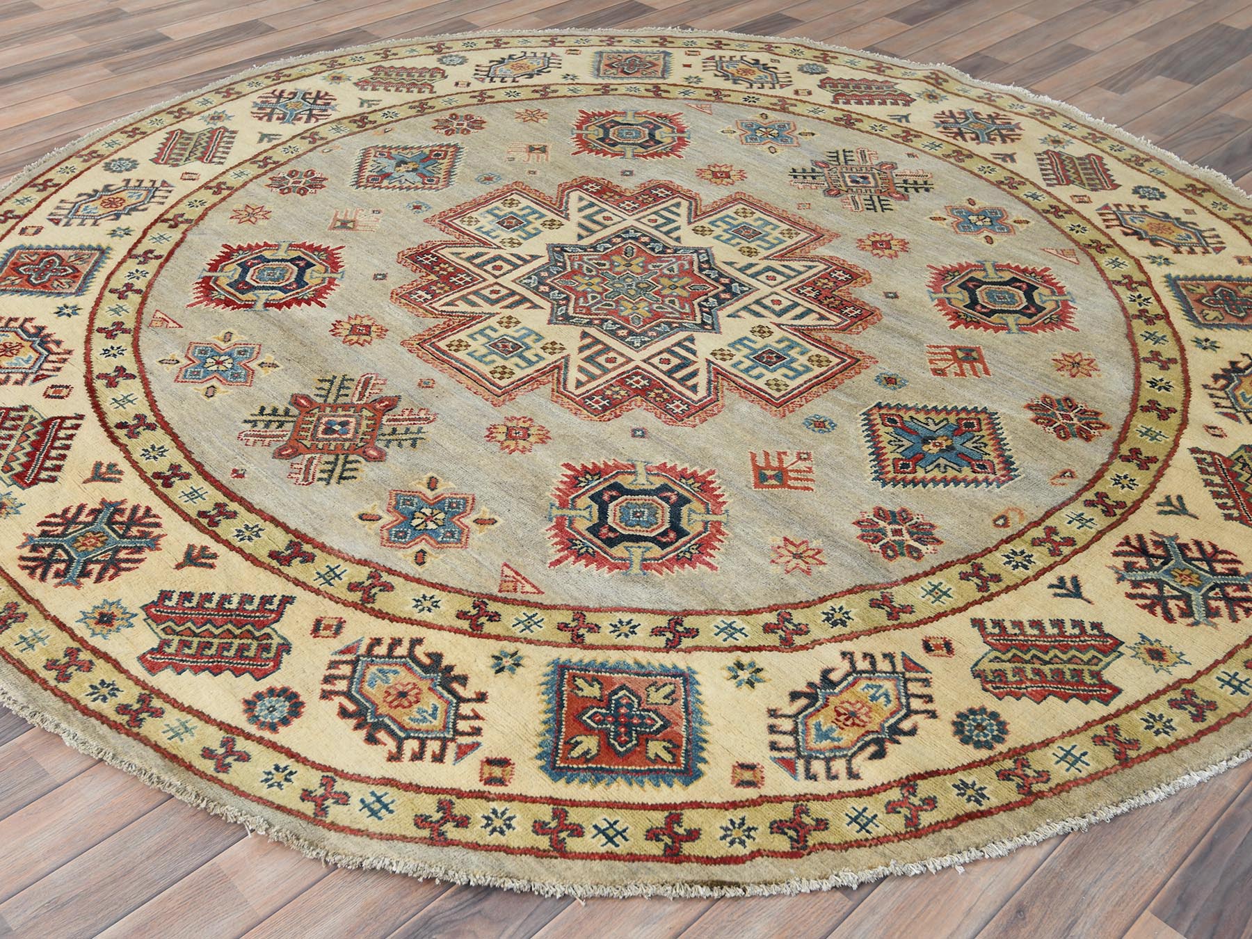 Kazak Kazak hand-knotted wool rug in Yellow & Beige, 7'9" x 8' — SKU O082712 (view 4)
