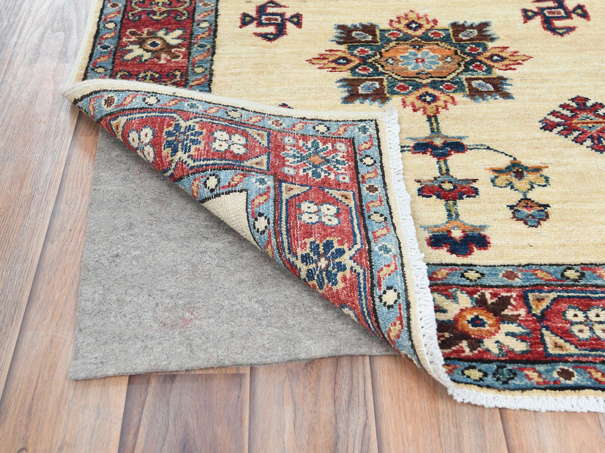 Kazak Kazak hand-knotted wool runner in Ivory & Red, 2'7" x 8'6" — SKU O082733 (view 3)