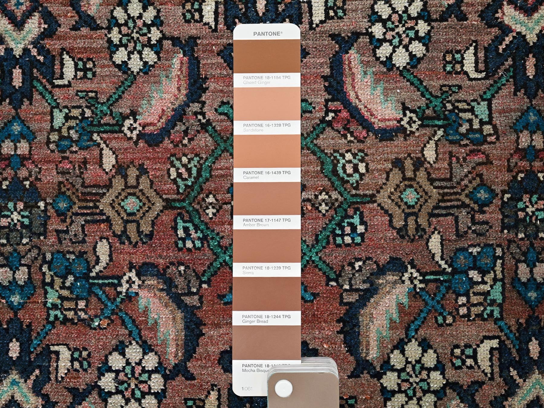 Hamadan Vintage hand-knotted wool runner in Red, 2'2" x 8'7" — SKU O0827 (view 4)
