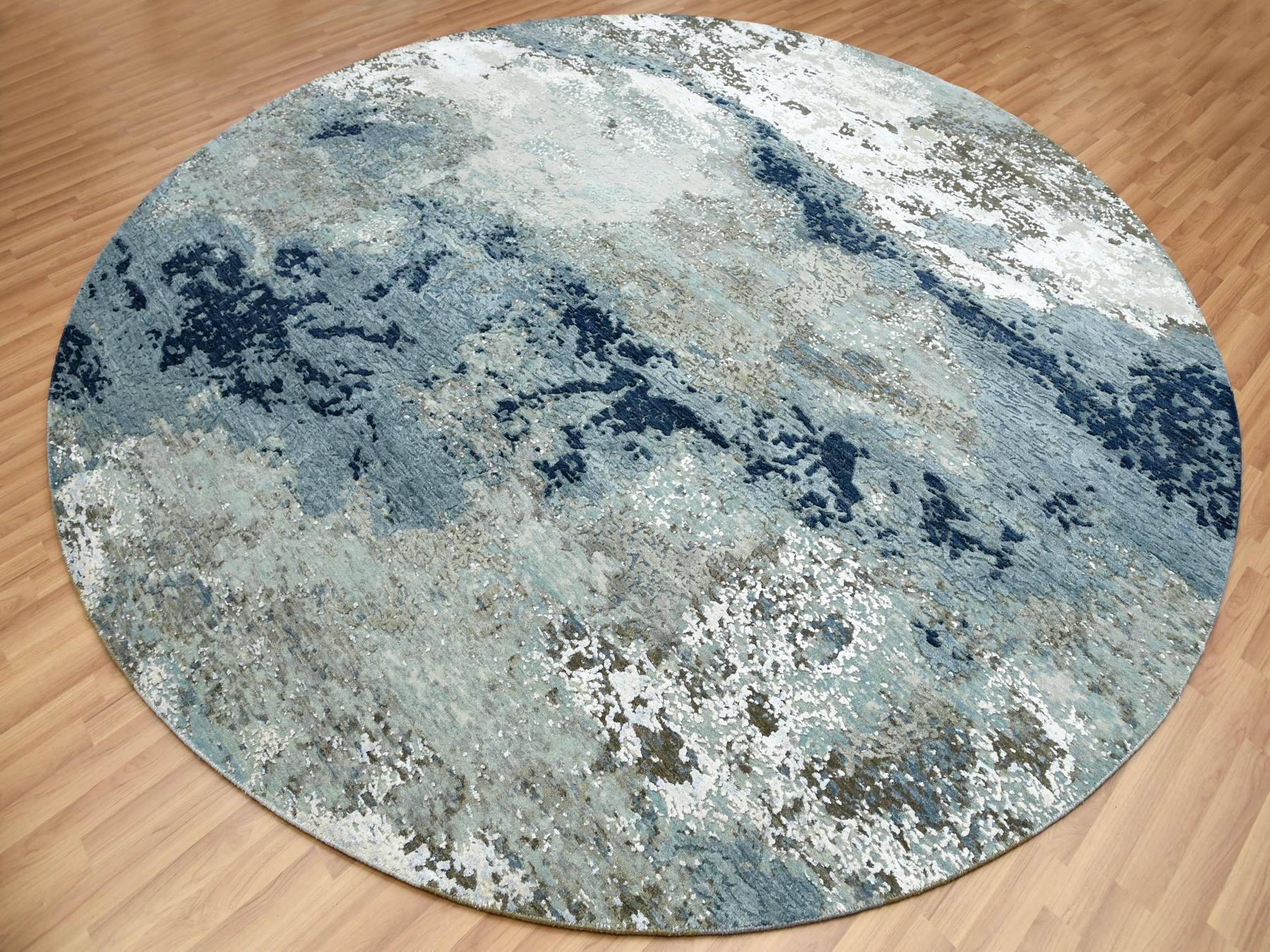 Modern / Contemporary hand-knotted wool rug in Gray, 10' x 10'2" — SKU O083033 (view 4)