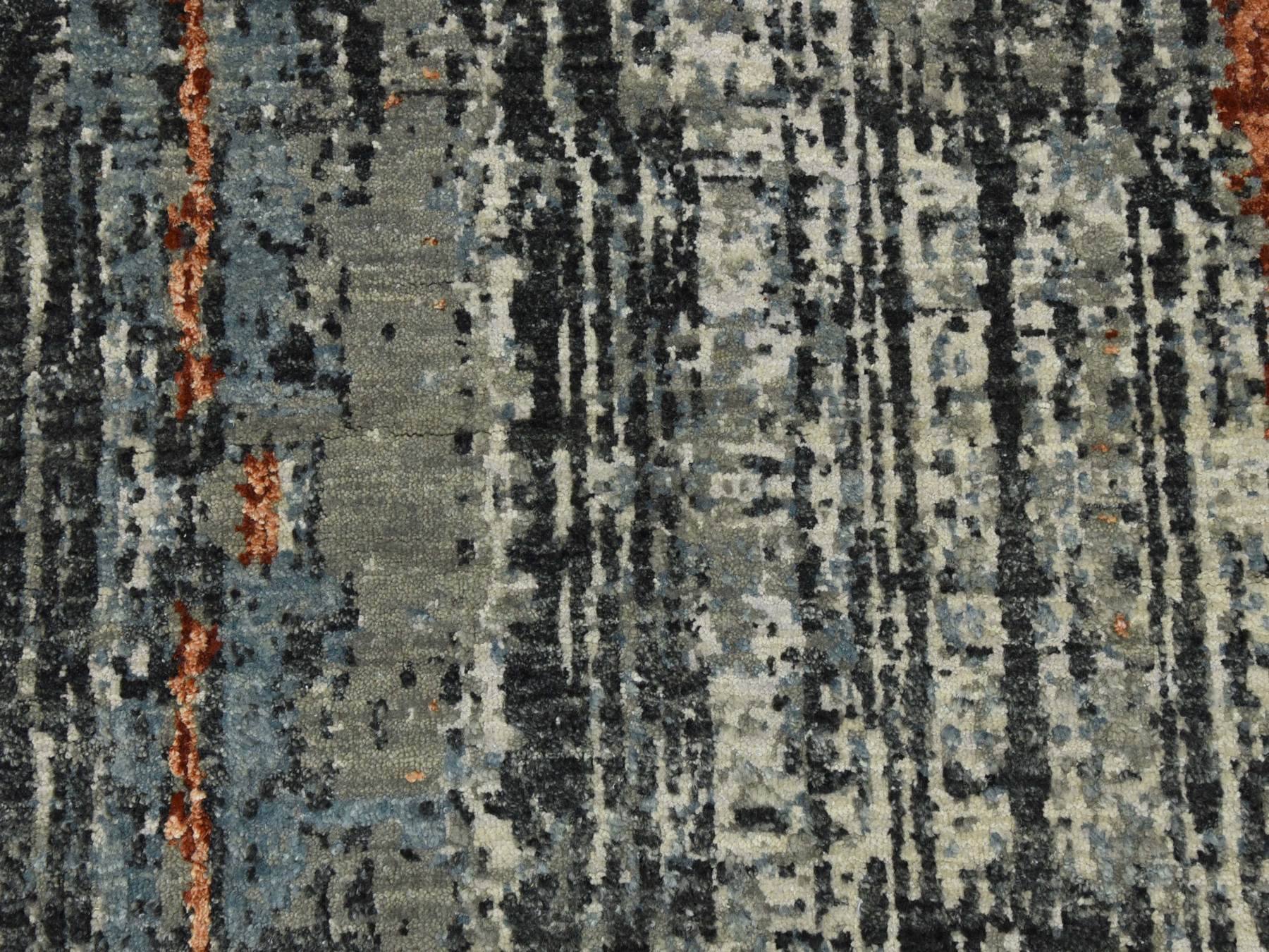 Modern / Contemporary hand-knotted wool rug in Gray, 8' x 10'1" — SKU O083068 (view 8)