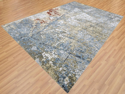 Modern / Contemporary hand-knotted wool rug in Gray, 10' x 14'2" — SKU O083081 (view 3)