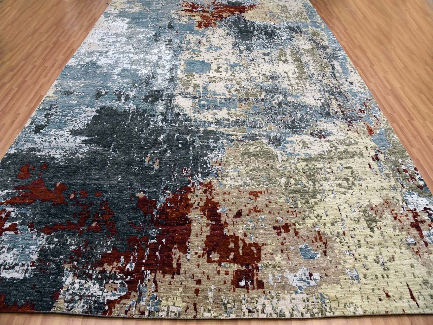 Modern / Contemporary hand-knotted wool rug in Gray, 10' x 14'2" — SKU O083085 (view 2)