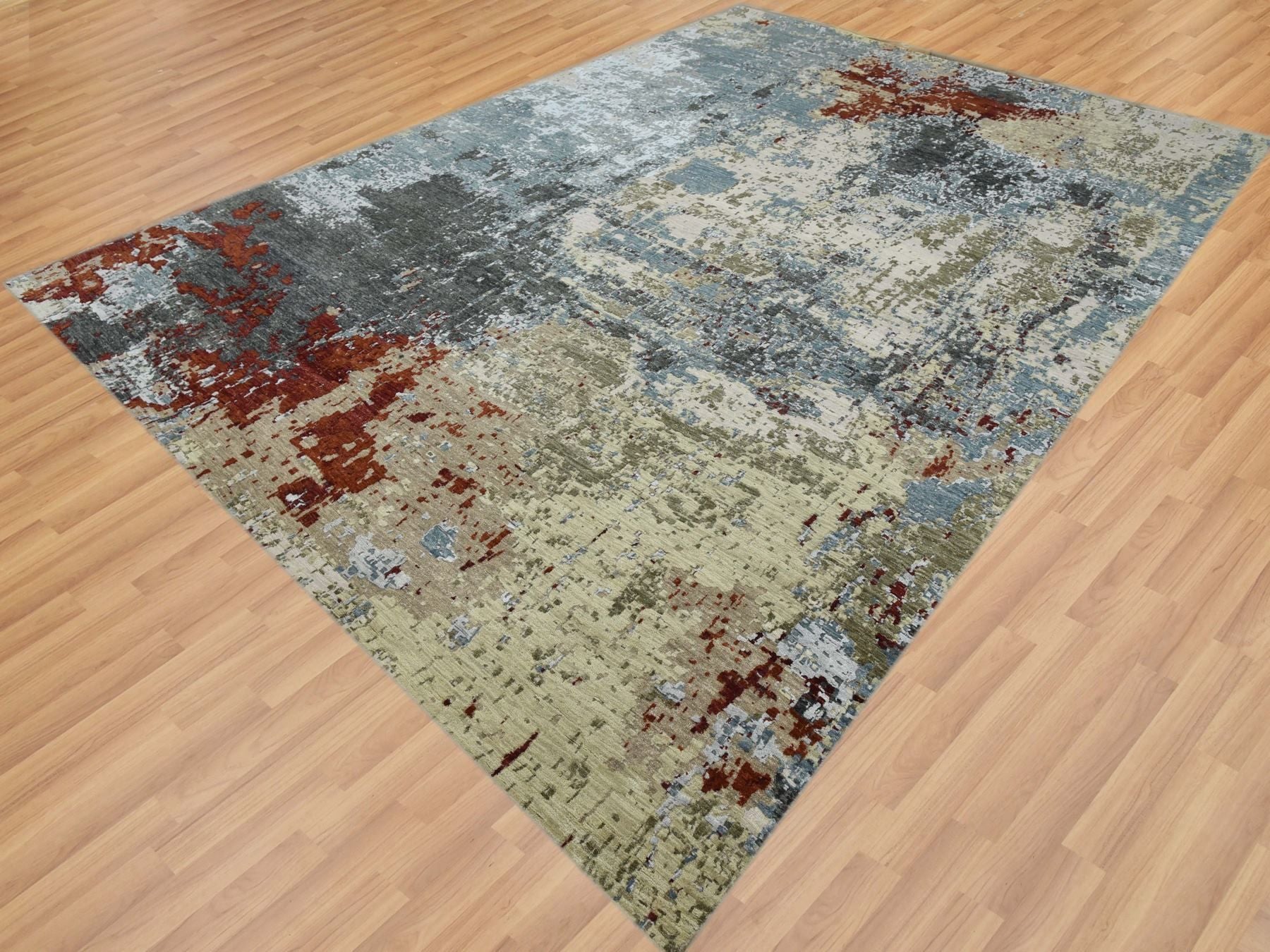 Modern / Contemporary hand-knotted wool rug in Gray, 10' x 14'2" — SKU O083085 (view 3)