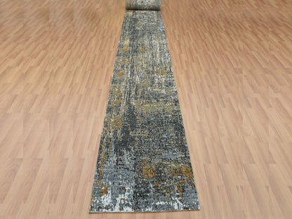 Modern / Contemporary hand-knotted wool runner in Gray, 2'5" x 19'10" — SKU O083097 (view 2)