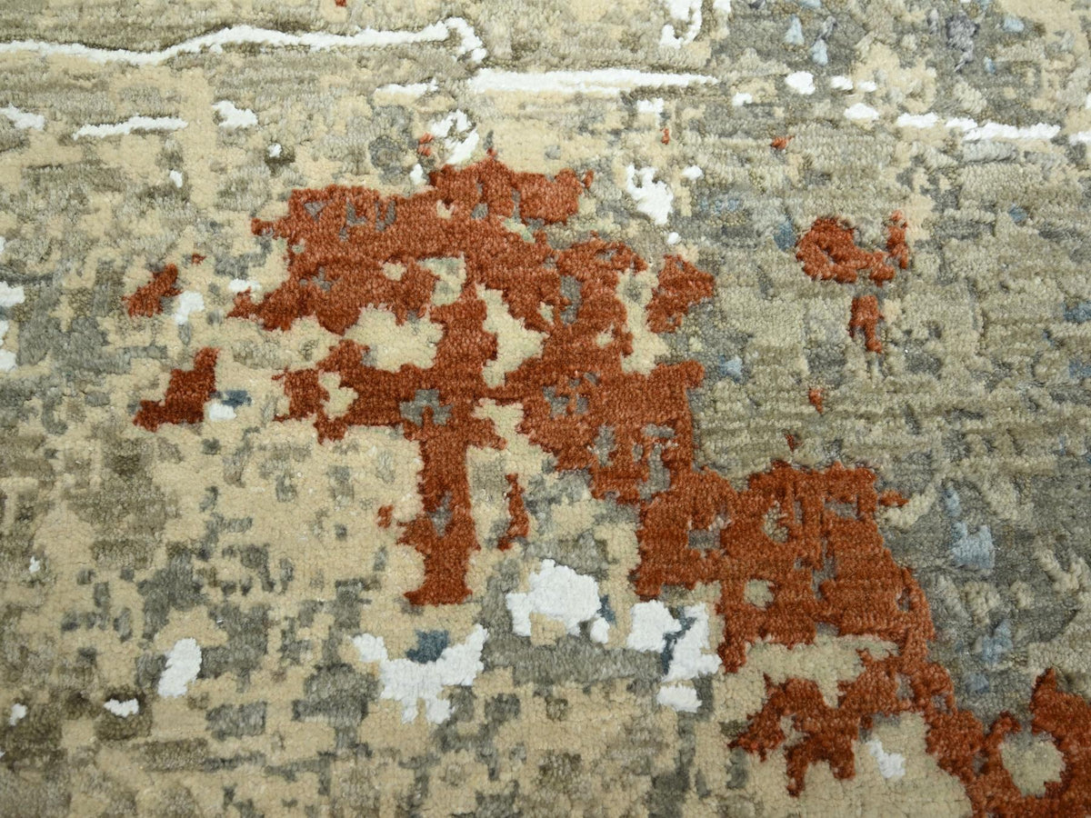 Modern / Contemporary hand-knotted wool rug in Beige, 7'10" x 10'2" — SKU O083134 (view 8)
