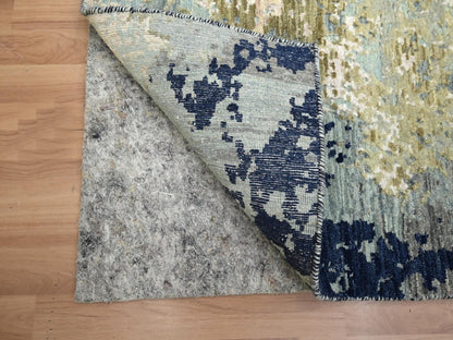 Modern / Contemporary hand-knotted wool runner in Gray, 2'6" x 9'11" — SKU O083176 (view 3)