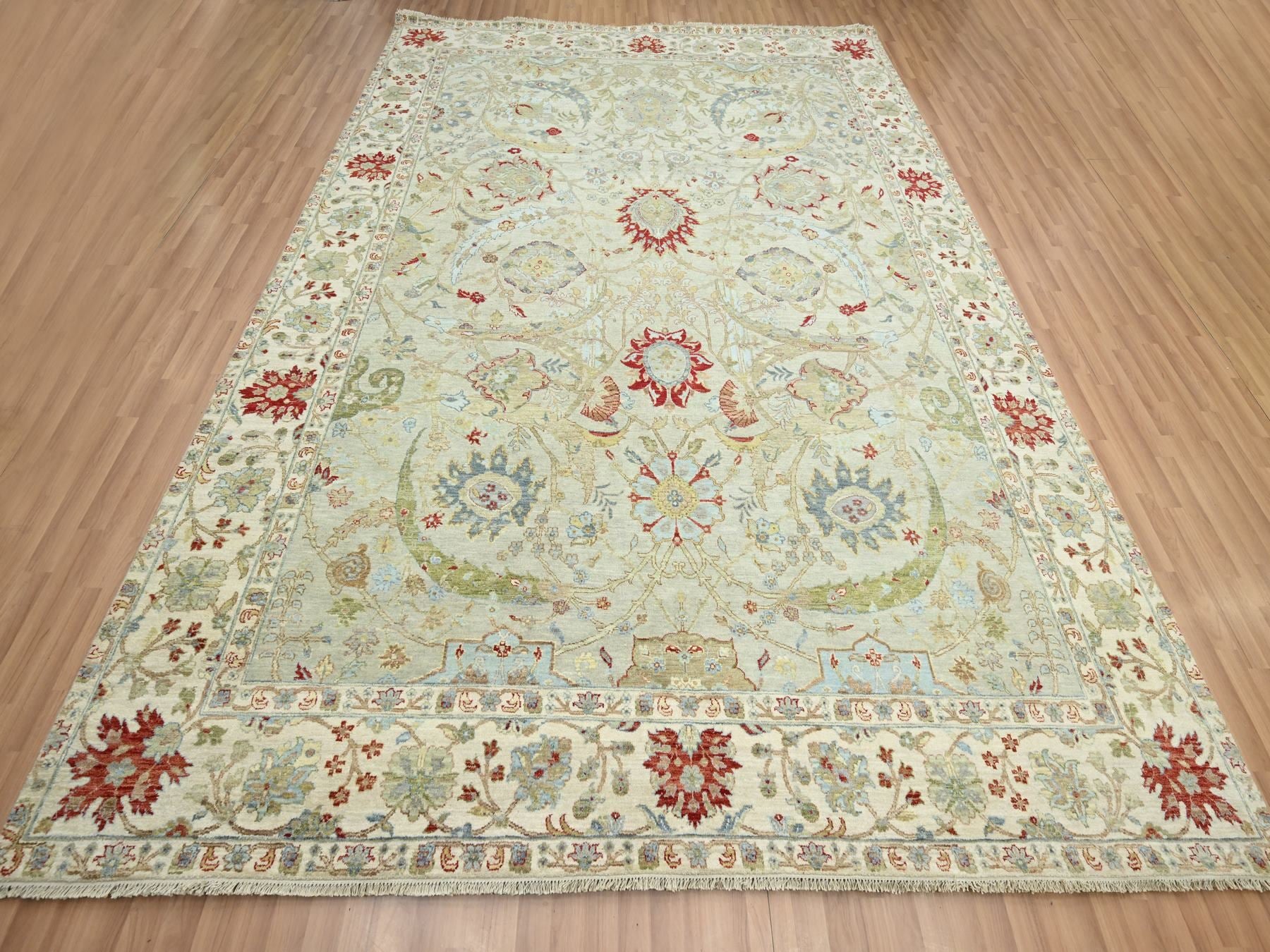 Transitional hand-knotted wool rug in Gray & Ivory, 9'1" x 12'3" — SKU O083200 (view 2)