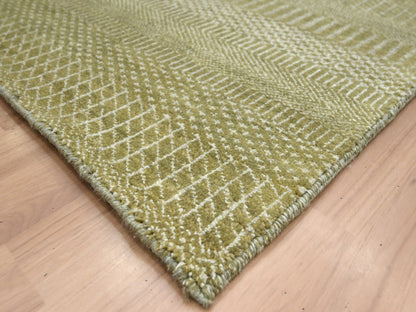 Brown 6'0" x 8'9" Modern / Contemporary Hand knotted Wool/Silk Rug - Sku: O083215