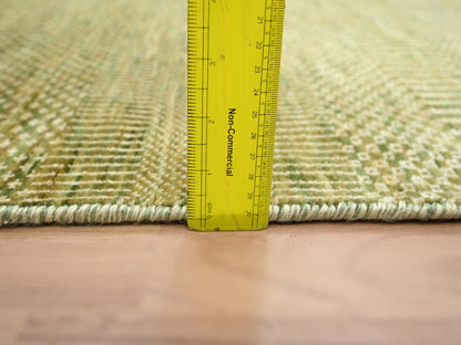 Green 4'0" x 6'1" Modern / Contemporary Hand knotted Wool/Silk Rug - Sku: O083217