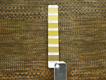 Brown 2'8" x 8'0" Modern / Contemporary Hand knotted Wool/Silk Rug - Sku: O083232
