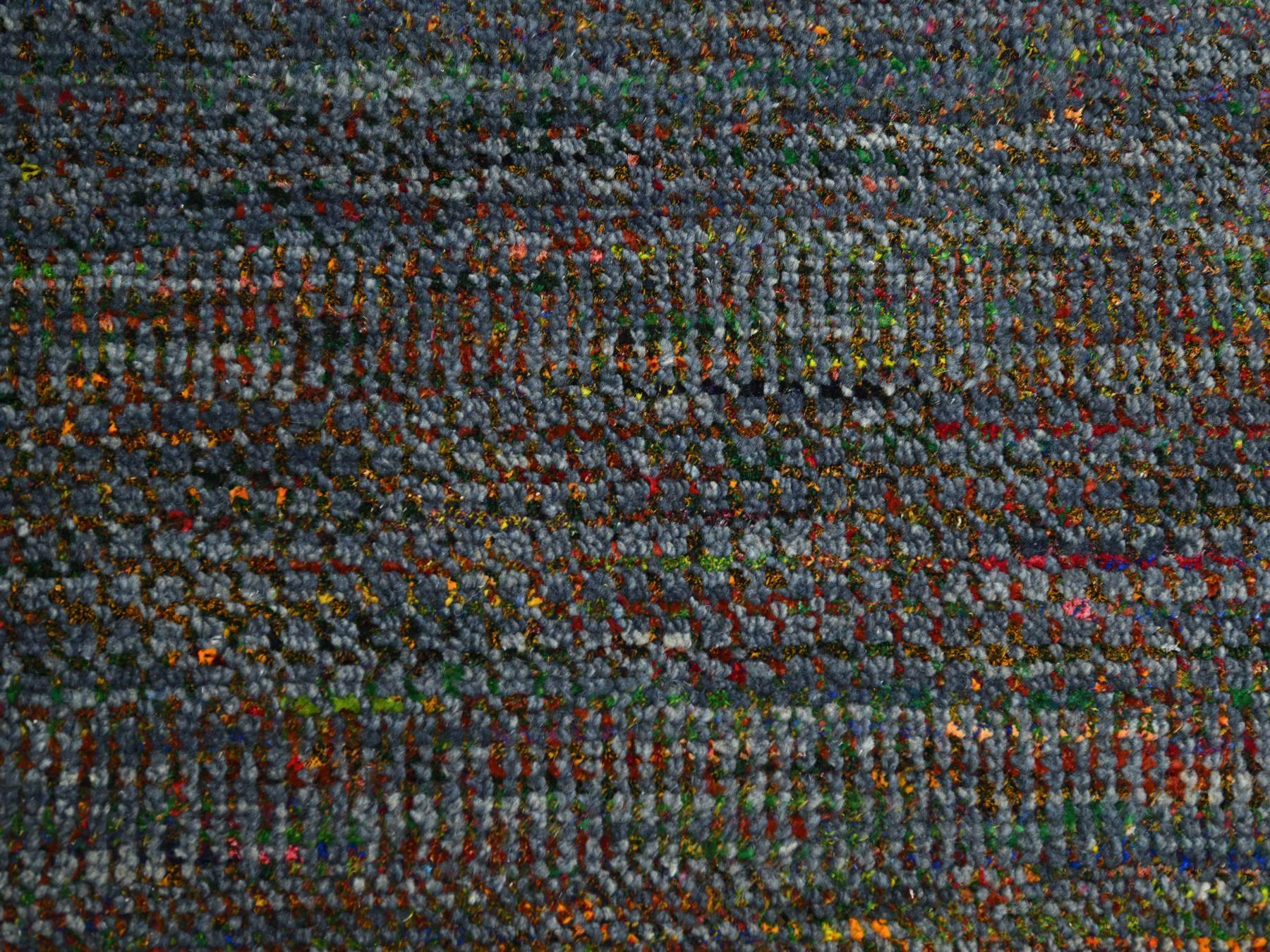 Modern / Contemporary hand-knotted wool/silk rug in Gray, 10'2" x 13'10" — SKU O083236 (view 8)