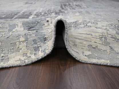 Modern / Contemporary hand-knotted wool/silk rug in Gray, 14' x 18' — SKU O084031 (view 5)