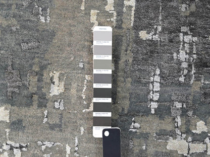 Modern / Contemporary hand-knotted wool/silk rug in Gray, 14' x 18' — SKU O084031 (view 7)