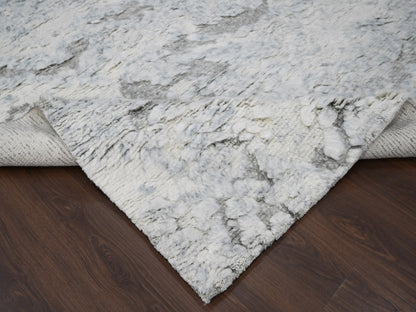 Modern / Contemporary hand-knotted wool rug in Ivory, 8' x 9'10" — SKU O084091 (view 6)