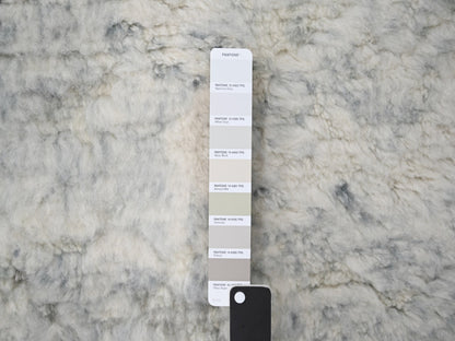 Modern / Contemporary hand-knotted wool rug in Ivory, 8' x 9'10" — SKU O084091 (view 7)